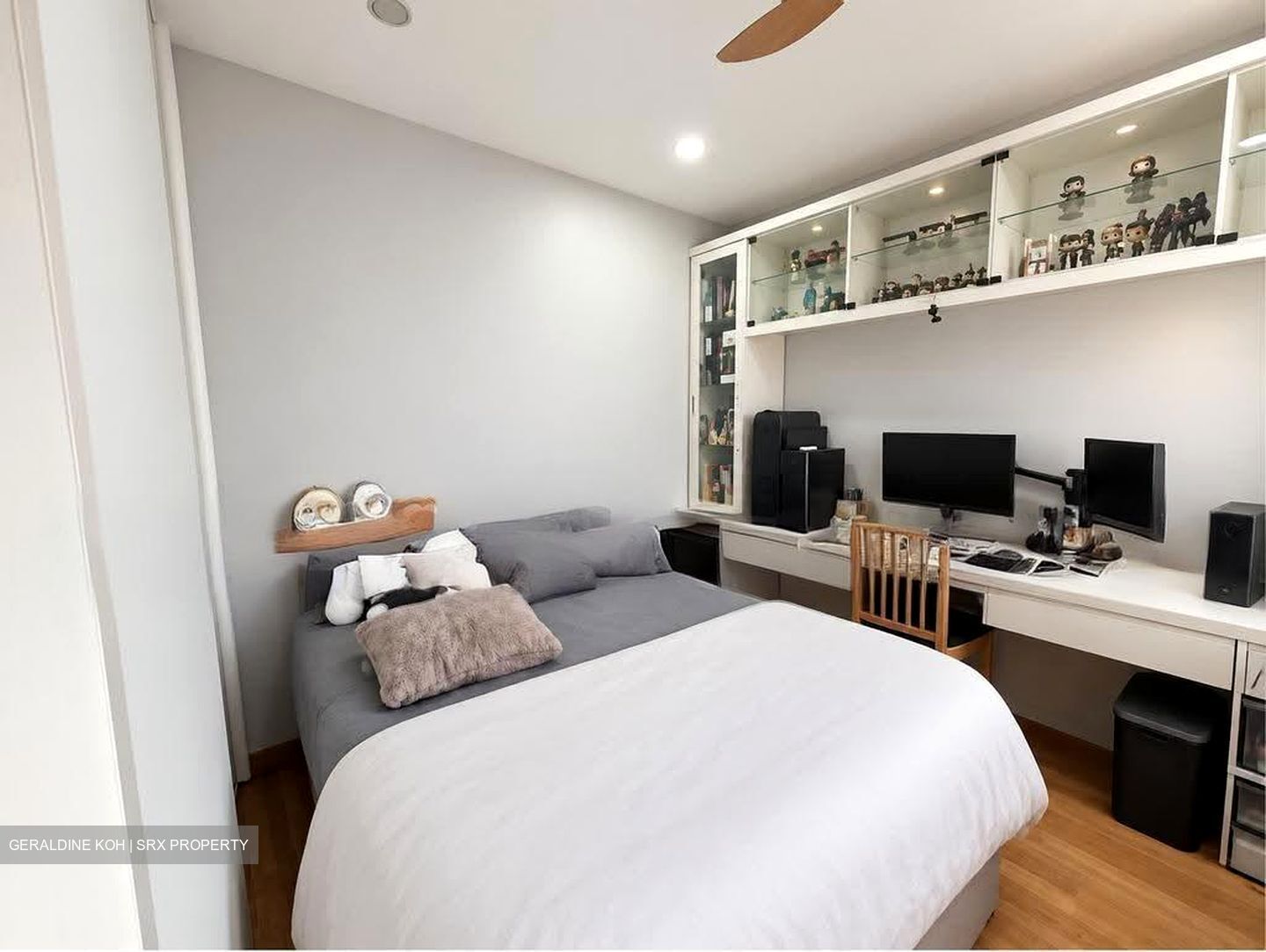 Paya Lebar Crescent (D19), Terrace #618342841